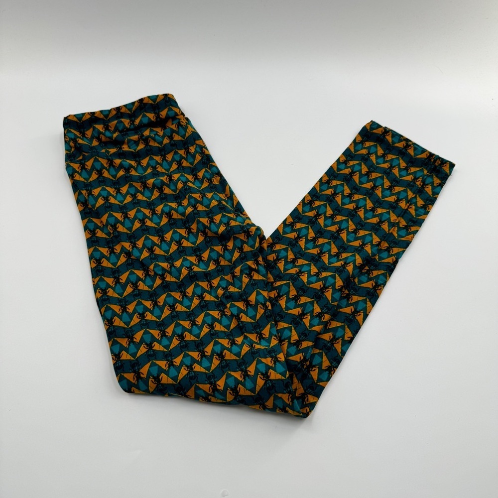 LuLaRoe One Size (OS) Leggings – Buttery Soft Stretchy Printed Leggings